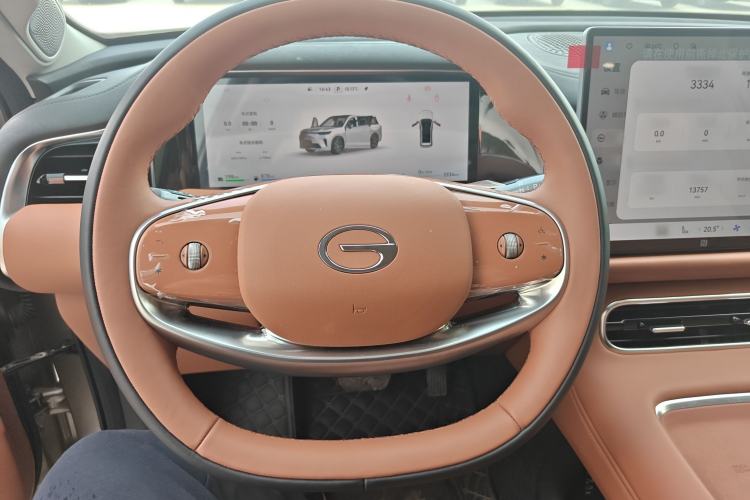 Used GAC Trumpchi S9 2025 Model Qiankun Ultra 6-Seater Steering Wheel