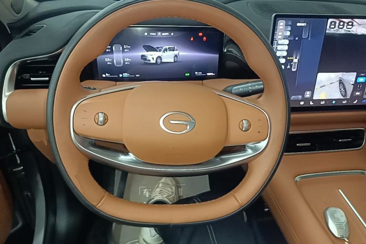 Used GAC Trumpchi S9 2025 Model Qiankun Ultra 6-Seater Steering Wheel