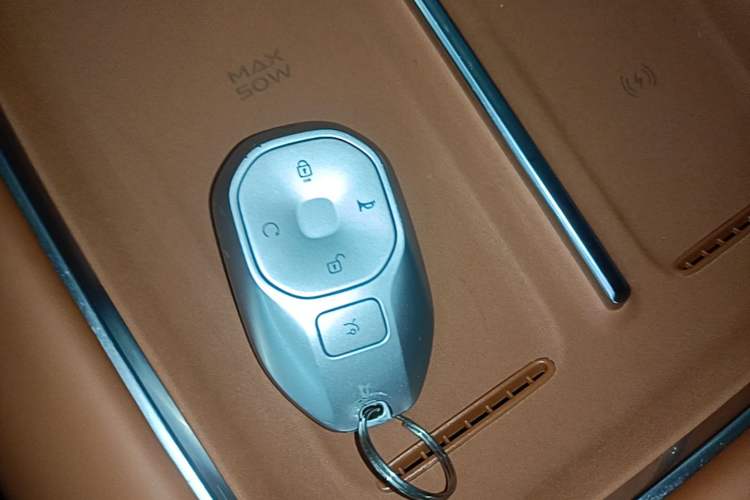 Used GAC Trumpchi S9 2025 Model Qiankun Ultra 6-Seater Vehicle Key