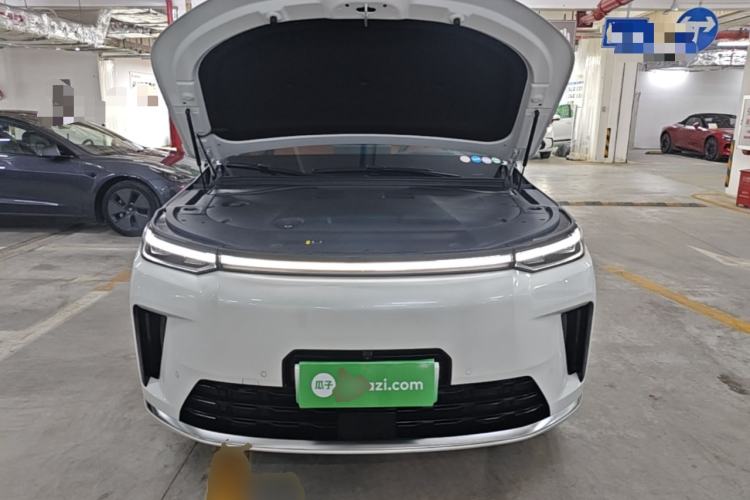 Used GAC Trumpchi S9 2025 Model Qiankun Ultra 6-Seater Engine Bay