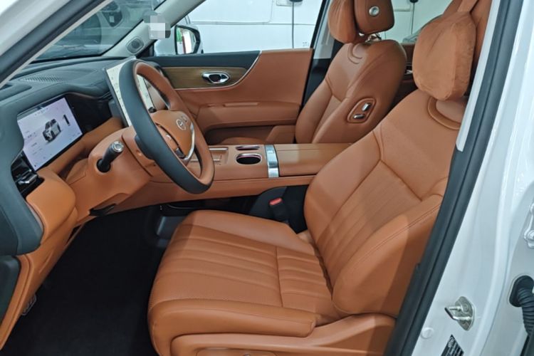 Used GAC Trumpchi S9 2025 Model Qiankun Ultra 6-Seater Left Front Seat