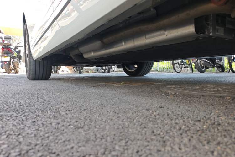 Used GAC Trumpchi S9 2025 Model Qiankun Ultra 6-Seater Left Side Sill