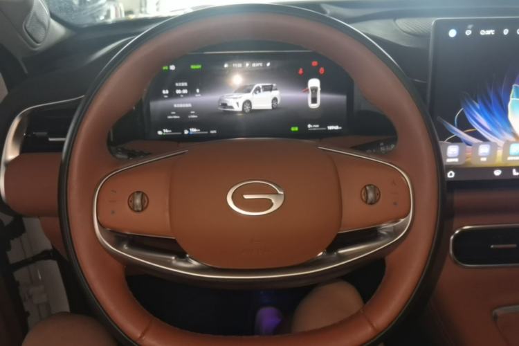 Used GAC Trumpchi S9 2025 Model Qiankun Ultra 6-Seater Steering Wheel