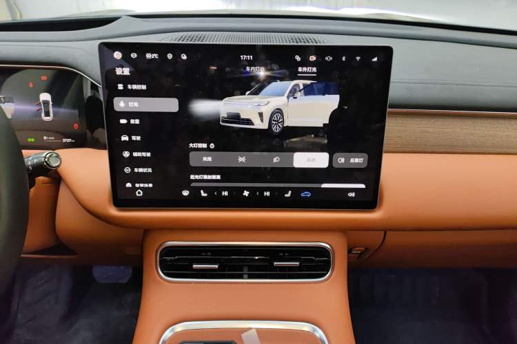 Used GAC Trumpchi S9 2025 Model Qiankun Ultra 6-Seater Audio And AC Panel