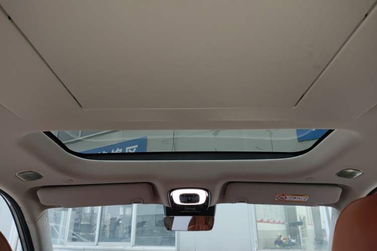 Used GAC Trumpchi S9 2025 Model Qiankun Ultra 6-Seater Headliner