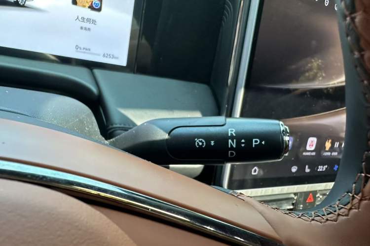 Used GAC Trumpchi Xiangwang M8 2025 Kunkun Series Ultra First-Class Cabin Gear Lever