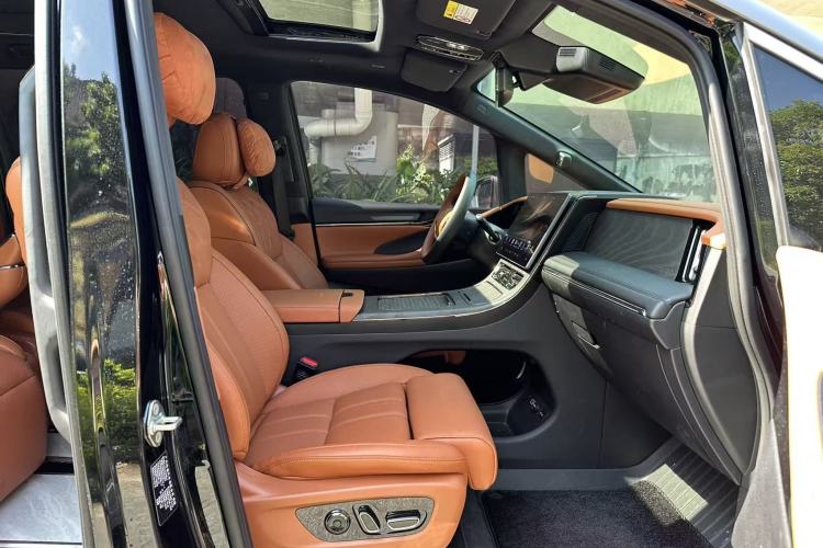 Used GAC Trumpchi Xiangwang M8 2025 Kunkun Series Ultra First-Class Cabin Right Front Seat