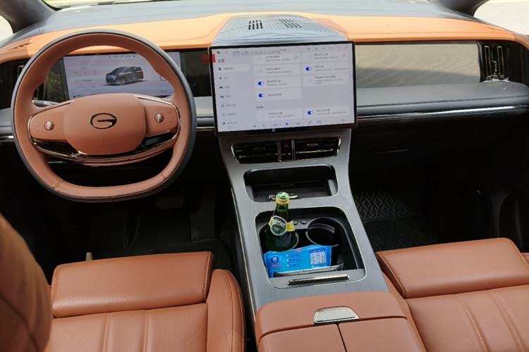 Used GAC Trumpchi Xiangwang M8 2025 Kunkun Series Ultra First-Class Cabin Center Console