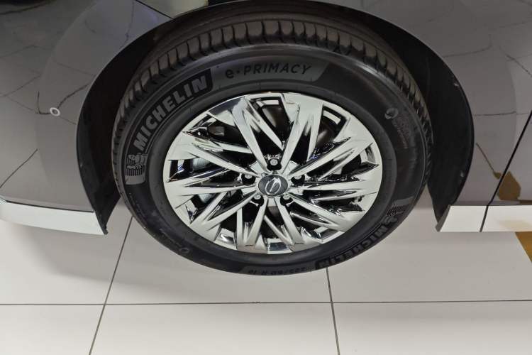 Used GAC Trumpchi Xiangwang M8 2025 Kunkun Series Max Luxury Cabin Exterior 4
