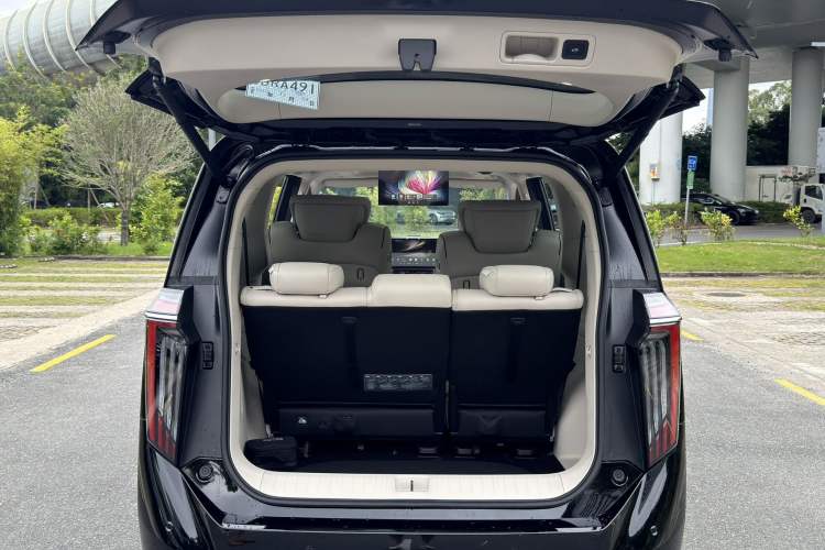 Used GAC Trumpchi Xiangwang M8 2025 Kunkun Series Ultra First-Class Cabin Exterior 5