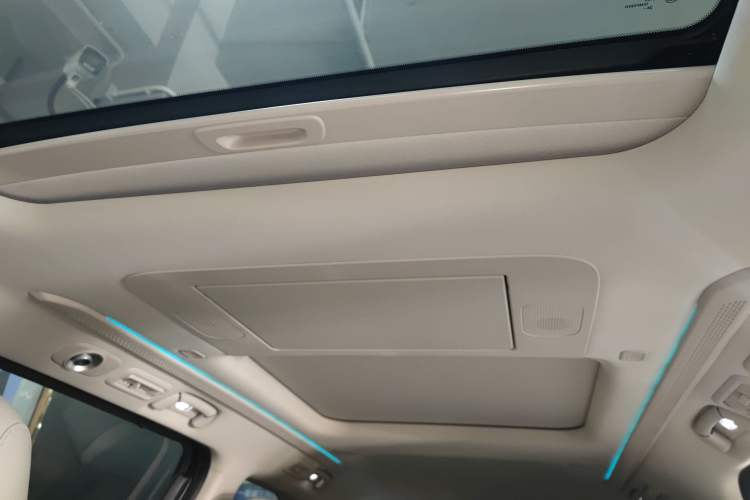 Used GAC Trumpchi Xiangwang M8 2025 Kunkun Series Ultra First-Class Cabin Headliner