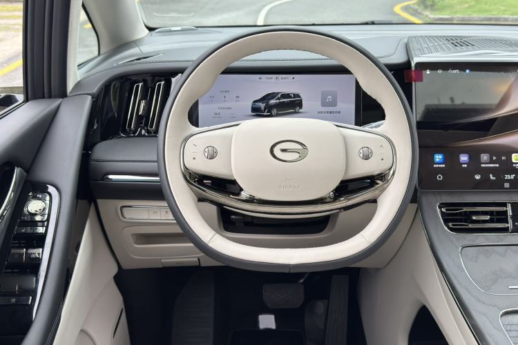 Used GAC Trumpchi Xiangwang M8 2025 Kunkun Series Ultra First-Class Cabin Interior 12