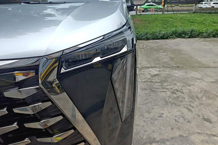 Used GAC Trumpchi Xiangwang M8 2025 Kunkun Series Ultra First-Class Cabin Left Front Headlight