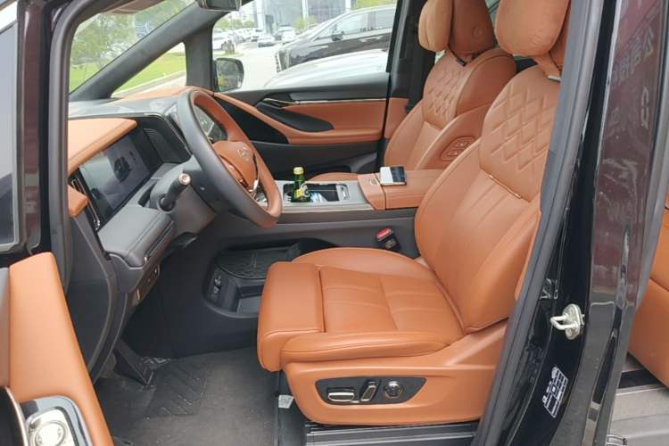 Used GAC Trumpchi Xiangwang M8 2025 Kunkun Series Ultra First-Class Cabin Left Front Seat