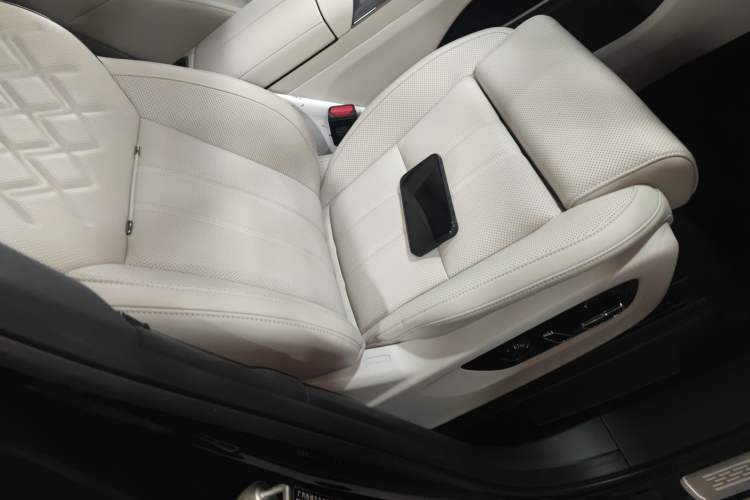 Used GAC Trumpchi Xiangwang M8 2025 Kunkun Series Ultra First-Class Cabin Right Front Seat