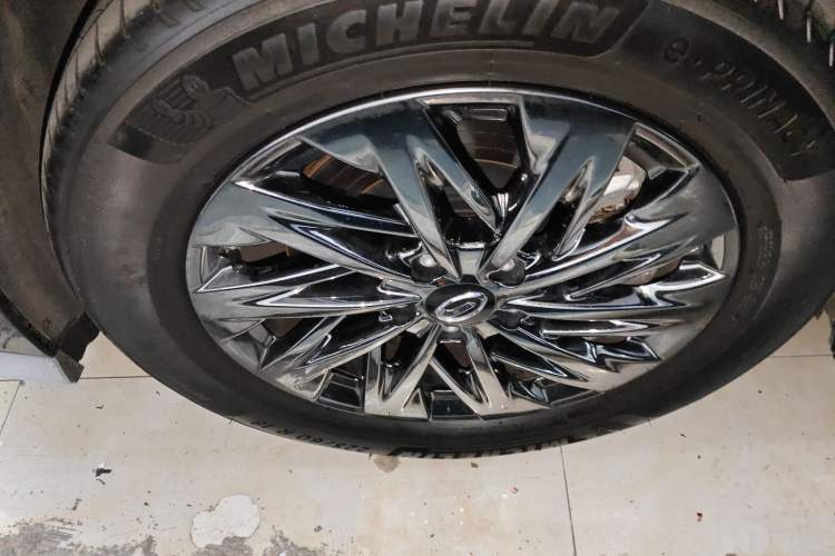 Used GAC Trumpchi Xiangwang M8 2025 Kunkun Series Ultra First-Class Cabin Right Rear Wheel Hub