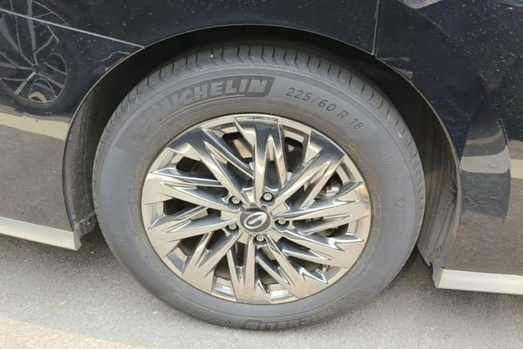 Used GAC Trumpchi Xiangwang M8 2025 Kunkun Series Ultra First-Class Cabin Right Rear Wheel Hub