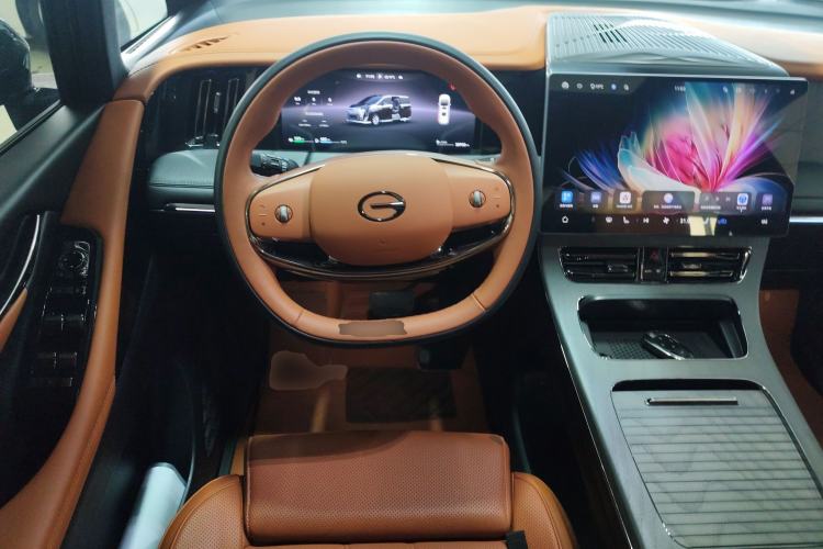 Used GAC Trumpchi Xiangwang M8 2025 Kunkun Series Ultra First-Class Cabin Steering Wheel