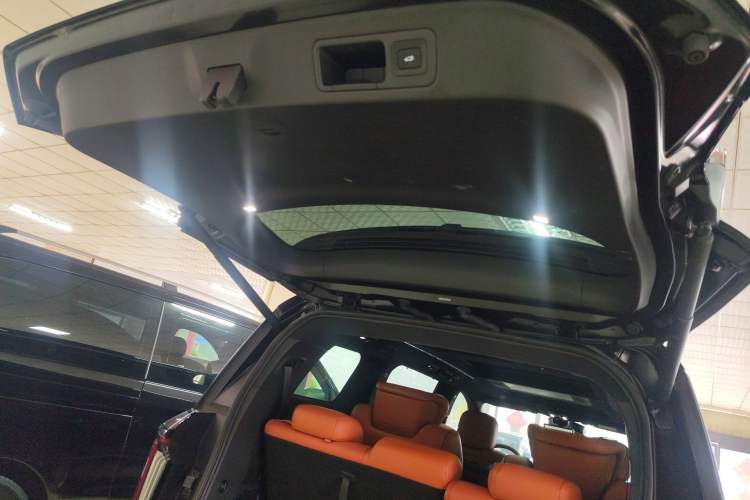 Used GAC Trumpchi Xiangwang M8 2025 Kunkun Series Ultra First-Class Cabin Trunk