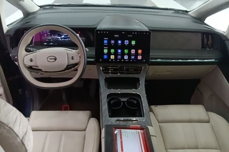 Used GAC Trumpchi Xiangwang M8 2025 Kunkun Series Ultra First-Class Cabin Center Console