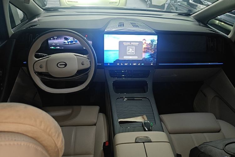 Used GAC Trumpchi Xiangwang M8 2025 Kunkun Series Ultra First-Class Cabin Center Console