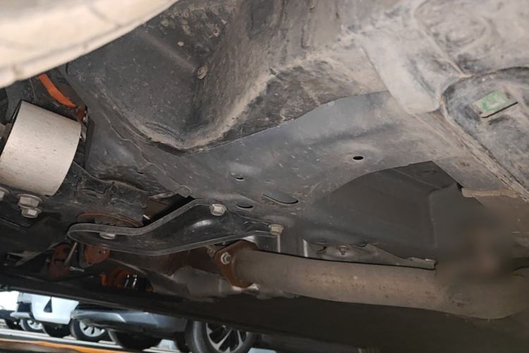 Used GAC Trumpchi Xiangwang M8 2025 Kunkun Series Ultra First-Class Cabin Chassis Front Left