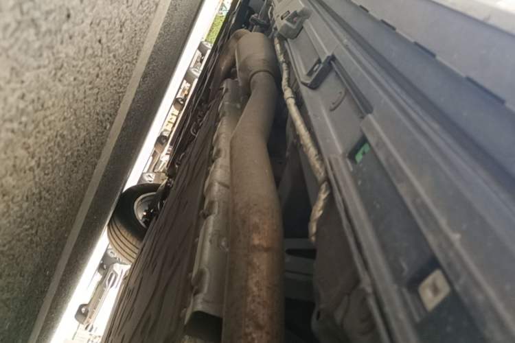 Used GAC Trumpchi Xiangwang M8 2025 Kunkun Series Ultra First-Class Cabin Chassis Rear Left