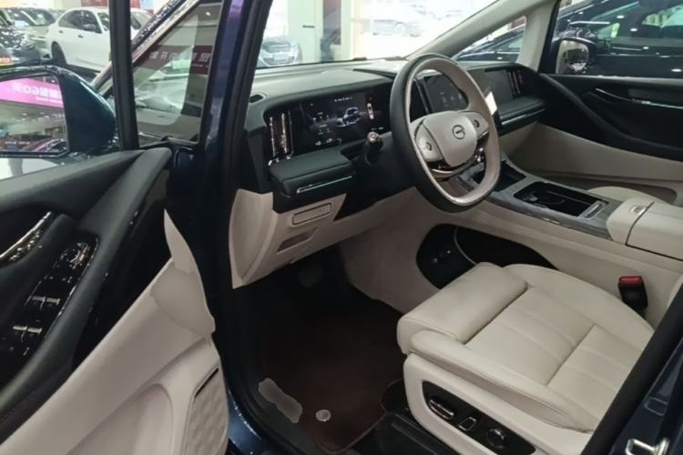 Used GAC Trumpchi Xiangwang M8 2025 Kunkun Series Ultra First-Class Cabin Driver Seat