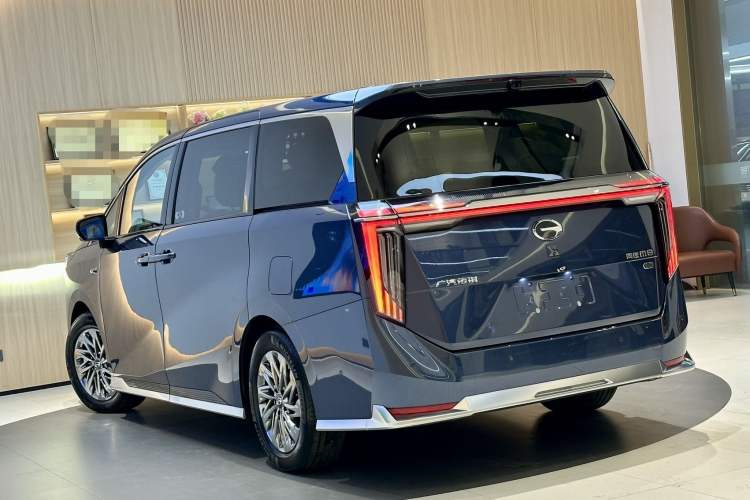 Used GAC Trumpchi Xiangwang M8 2025 Kunkun Series Ultra First-Class Cabin Exterior 4