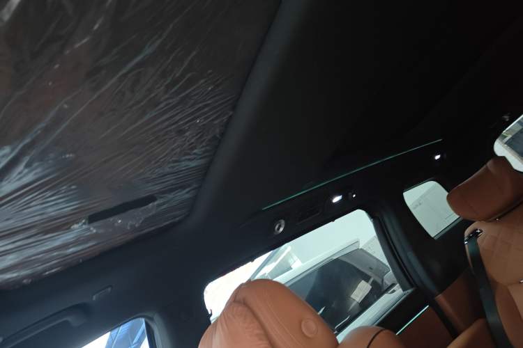 Used GAC Trumpchi Xiangwang M8 2025 Qiankun Series Pro Comfort Cabin Headliner