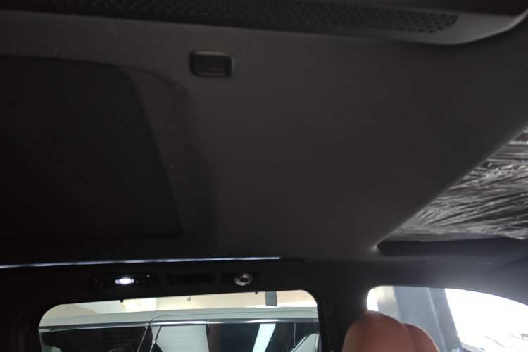Used GAC Trumpchi Xiangwang M8 2025 Qiankun Series Pro Comfort Cabin Headliner