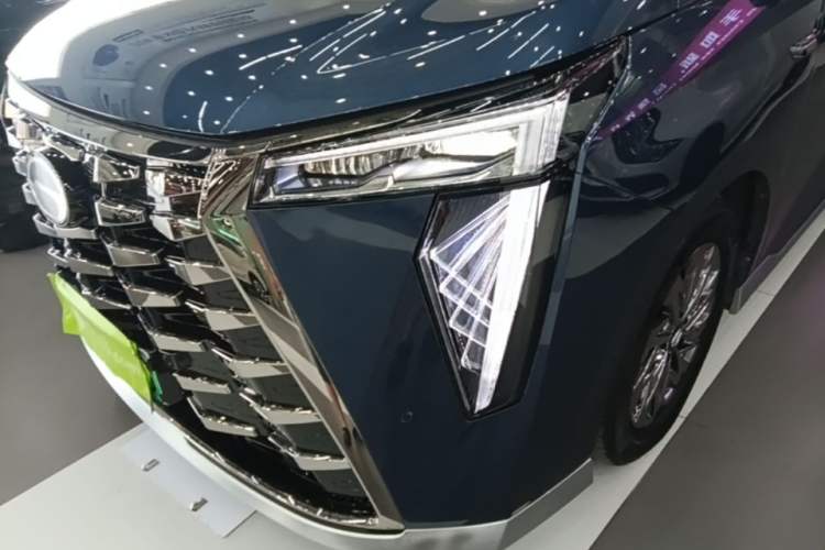 Used GAC Trumpchi Xiangwang M8 2025 Kunkun Series Ultra First-Class Cabin Left Front Headlight