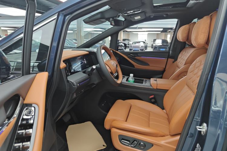 Used GAC Trumpchi Xiangwang M8 2025 Qiankun Series Pro Comfort Cabin Left Front Seat