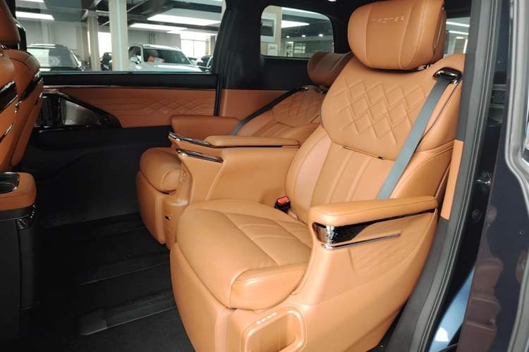 Used GAC Trumpchi Xiangwang M8 2025 Qiankun Series Pro Comfort Cabin Left Rear Seat