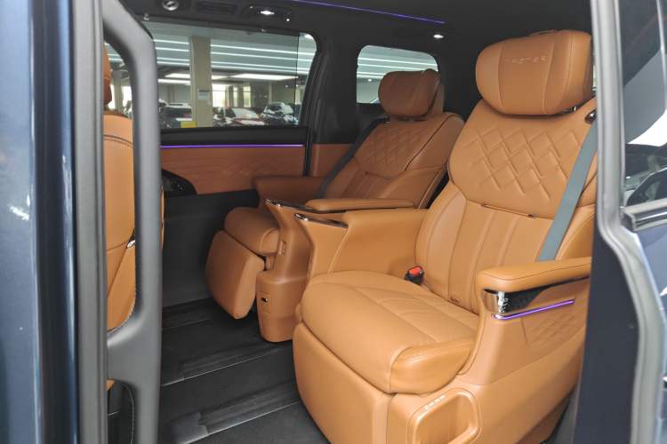 Used GAC Trumpchi Xiangwang M8 2025 Qiankun Series Pro Comfort Cabin Left Rear Seat