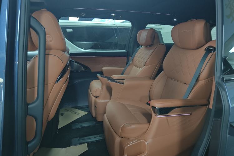 Used GAC Trumpchi Xiangwang M8 2025 Qiankun Series Pro Comfort Cabin Left Rear Seat