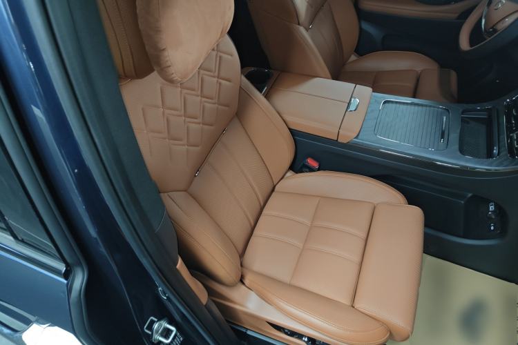 Used GAC Trumpchi Xiangwang M8 2025 Qiankun Series Pro Comfort Cabin Right Front Seat