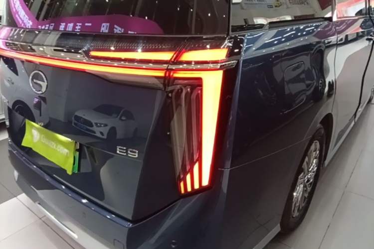 Used GAC Trumpchi Xiangwang M8 2025 Kunkun Series Ultra First-Class Cabin Right Rear Taillight