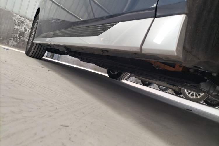 Used GAC Trumpchi Xiangwang M8 2025 Kunkun Series Ultra First-Class Cabin Right Side Sill