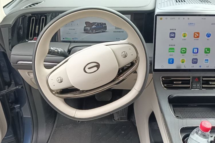 Used GAC Trumpchi Xiangwang M8 2025 Kunkun Series Ultra First-Class Cabin Steering Wheel