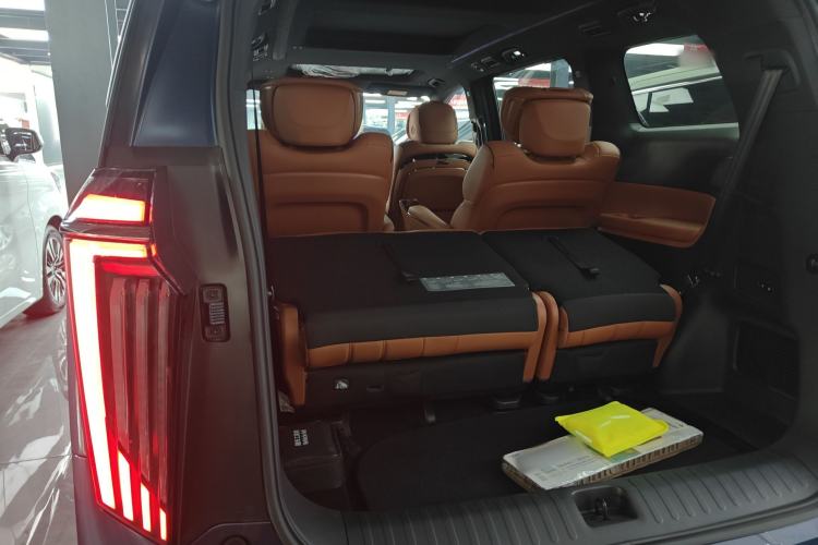 Used GAC Trumpchi Xiangwang M8 2025 Qiankun Series Pro Comfort Cabin Trunk