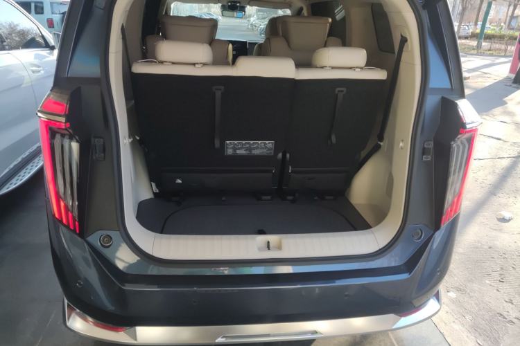 Used GAC Trumpchi Xiangwang M8 2025 Kunkun Series Ultra First-Class Cabin Trunk