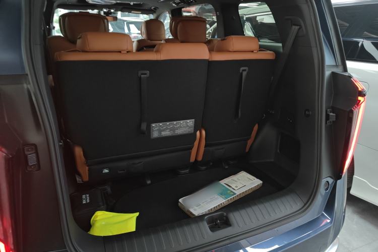 Used GAC Trumpchi Xiangwang M8 2025 Qiankun Series Pro Comfort Cabin Trunk