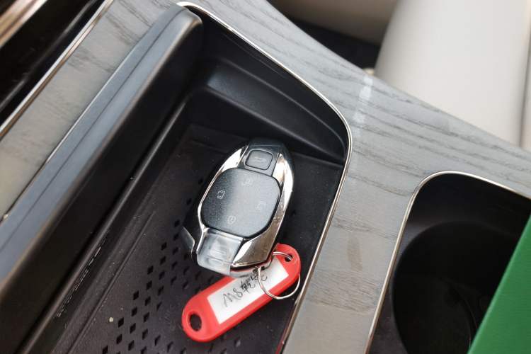 Used GAC Trumpchi Xiangwang M8 2025 Kunkun Series Ultra First-Class Cabin Vehicle Key