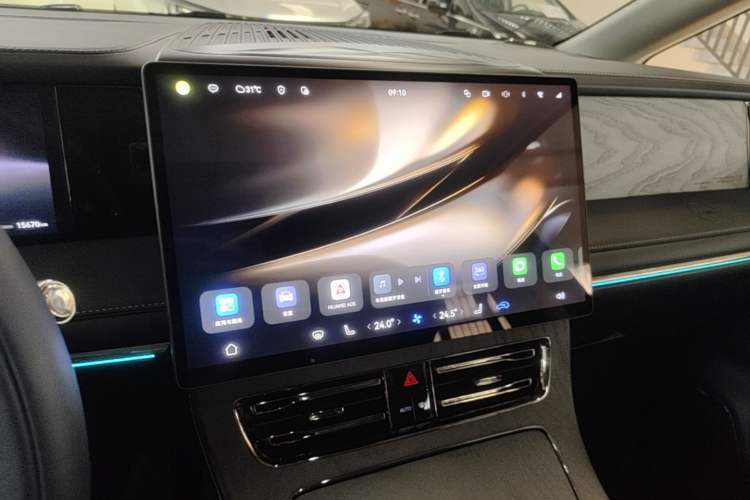Used GAC Trumpchi Xiangwang M8 2025 Kunkun Series Ultra First-Class Cabin Audio And AC Panel