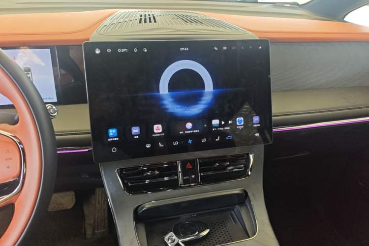 Used GAC Trumpchi Xiangwang M8 2025 Kunkun Series Max Luxury Cabin Audio And AC Panel
