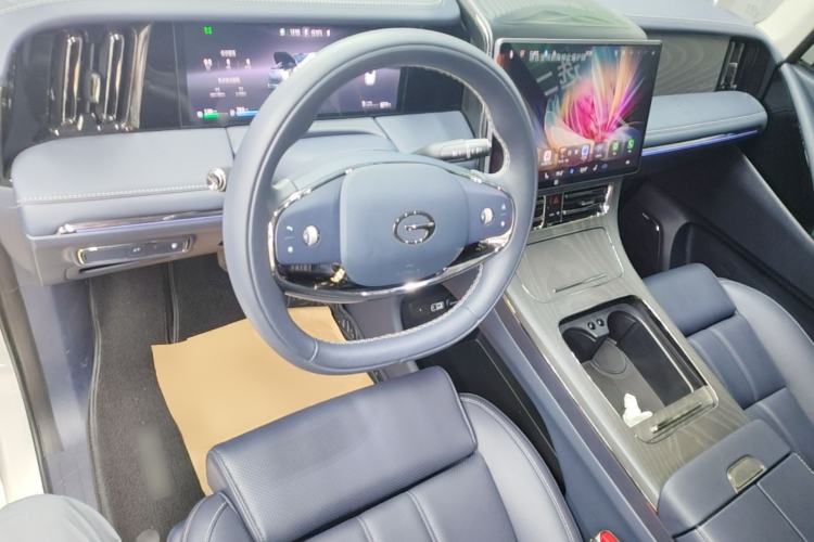 Used GAC Trumpchi Xiangwang M8 2025 Kunkun Series Ultra First-Class Cabin Center Console