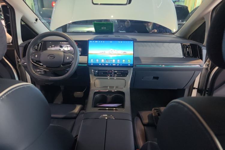 Used GAC Trumpchi Xiangwang M8 2025 Kunkun Series Ultra First-Class Cabin Center Console