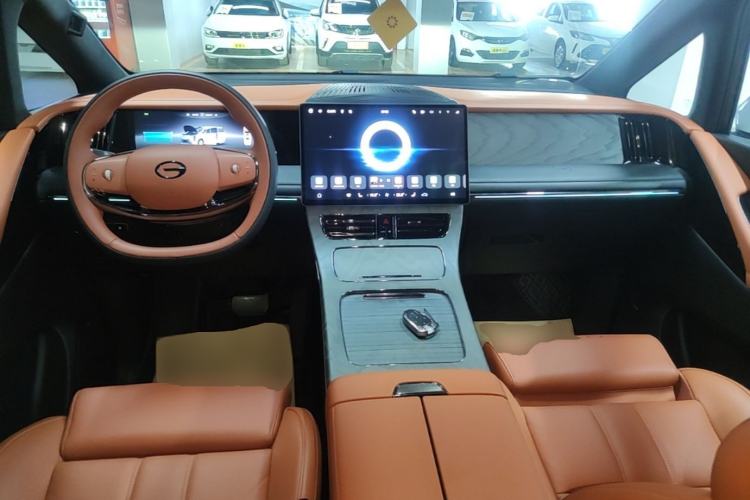 Used GAC Trumpchi Xiangwang M8 2025 Kunkun Series Ultra First-Class Cabin Center Console