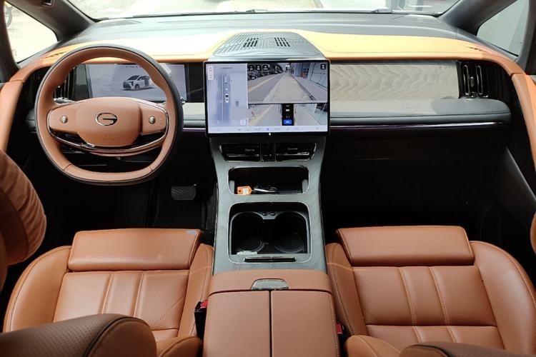 Used GAC Trumpchi Xiangwang M8 2025 Kunkun Series Ultra First-Class Cabin Center Console
